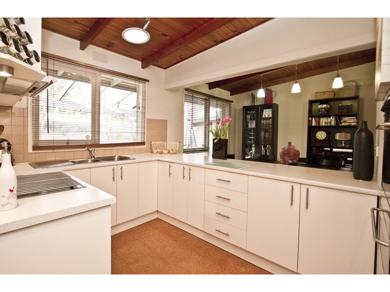 14 Spring Street, Greensborough VIC 3088