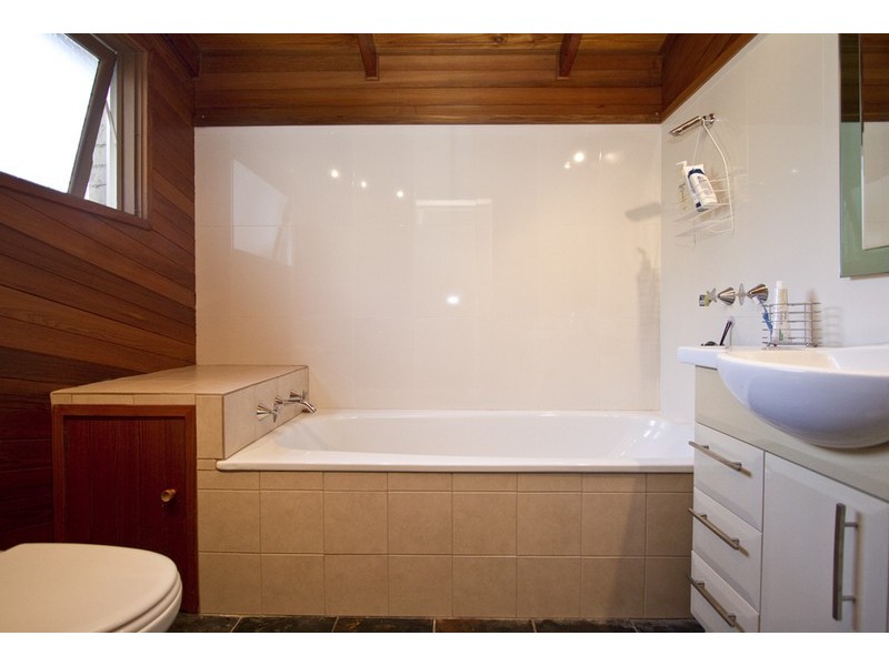 14 Spring Street, Greensborough VIC 3088