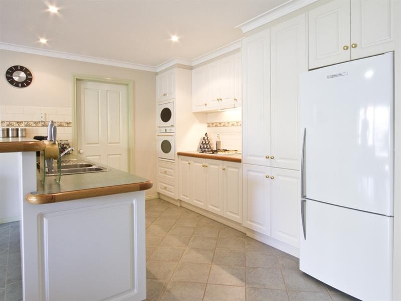 17 Illoura Street, Watsonia VIC 3087