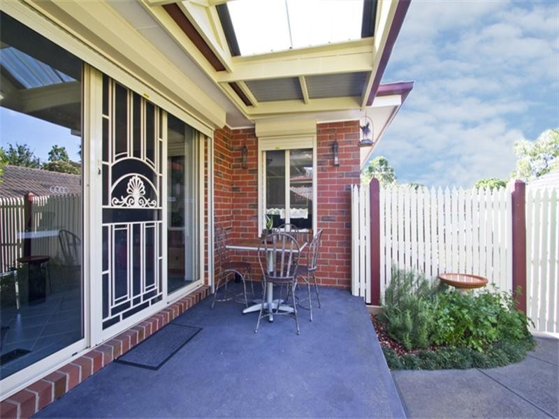 17 Illoura Street, Watsonia VIC 3087