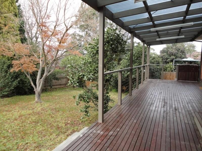 34 Pinehills Drive, Greensborough VIC 3088