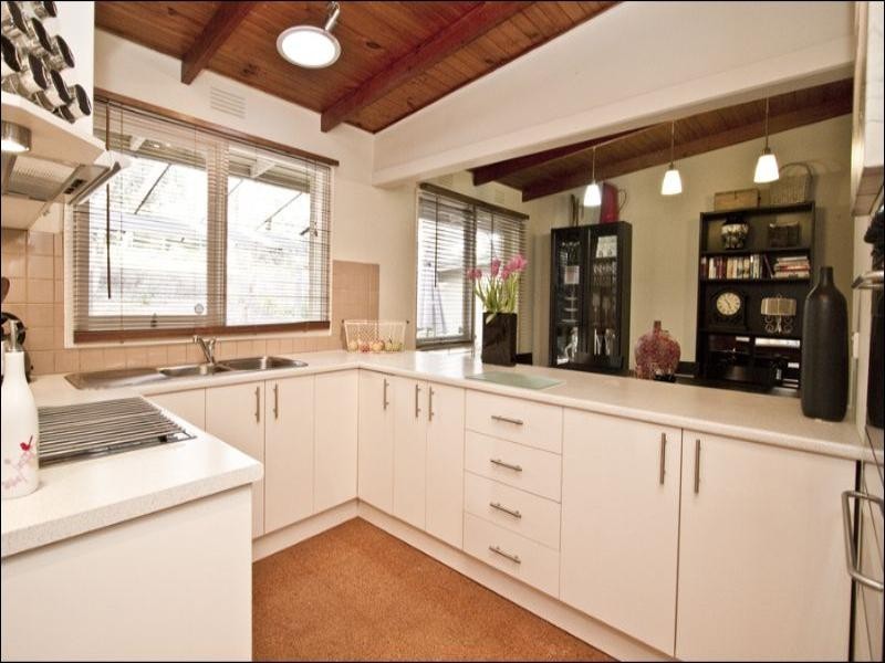 14 Spring Street, Greensborough VIC 3088