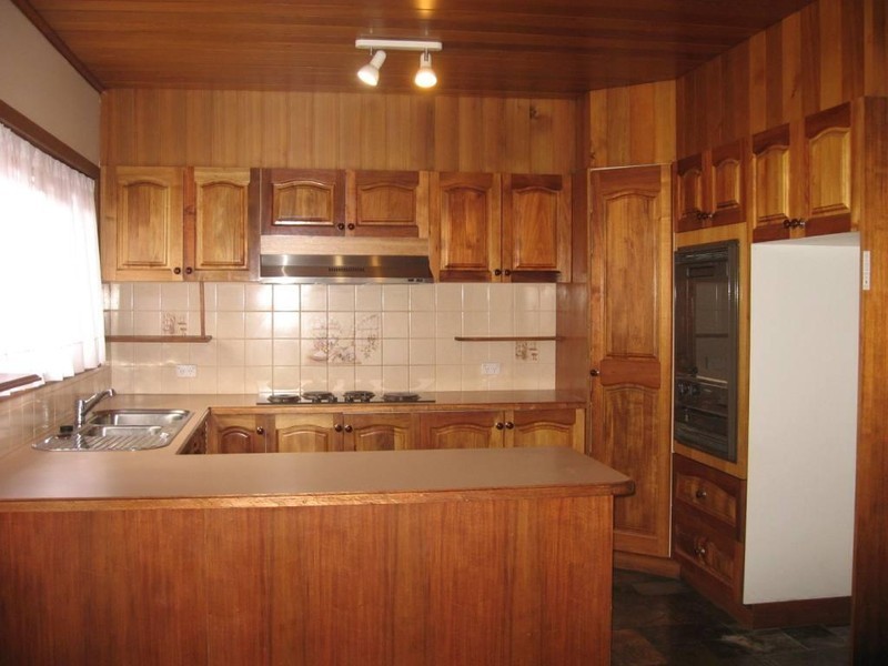 33 Stonnington Drive, Watsonia North VIC 3087