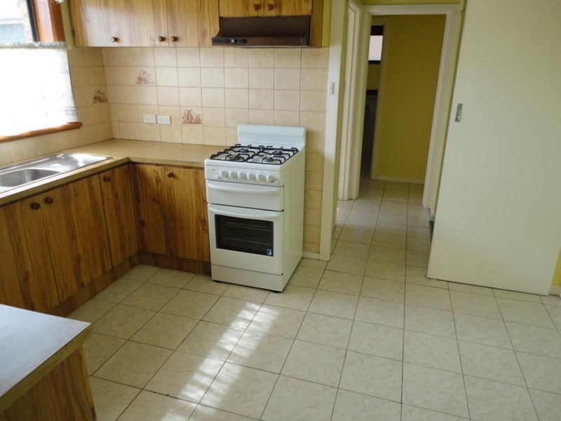 15 Gayle Street, Watsonia VIC 3087