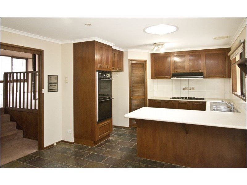 5 Palpera Terrace, Greensborough VIC 3088