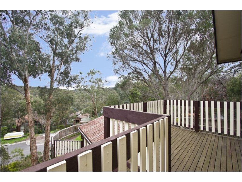 5 Palpera Terrace, Greensborough VIC 3088