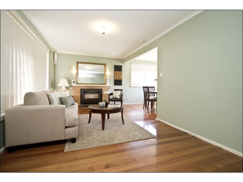 54 Sainsbury Avenue, Greensborough VIC 3088