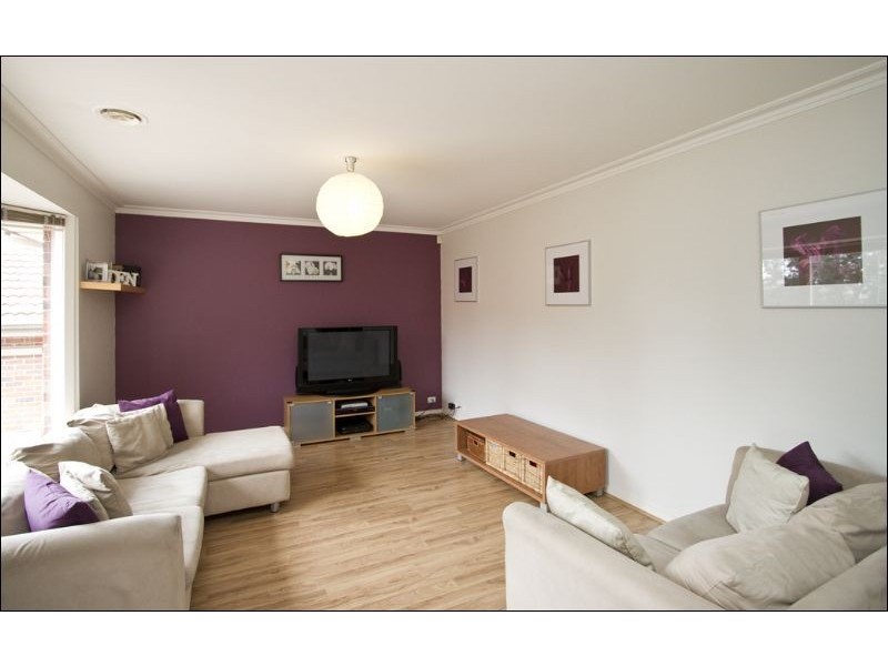 2/70a Para Road, Montmorency VIC 3094