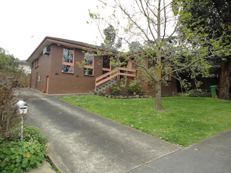 2 Dawson Road, Briar Hill VIC 3088