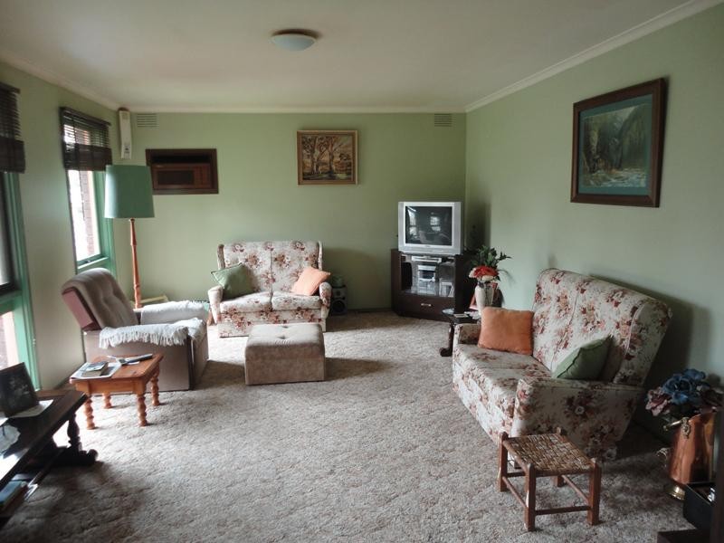 2 Dawson Road, Briar Hill VIC 3088