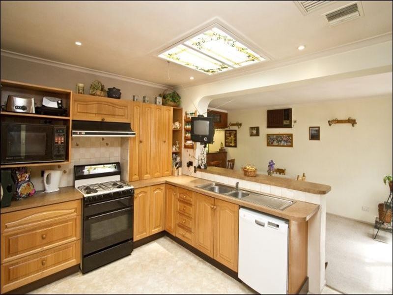 245 Elder Street, Greensborough VIC 3088