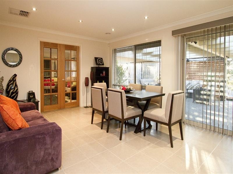 1 Coolong Terrace, Doreen VIC 3754