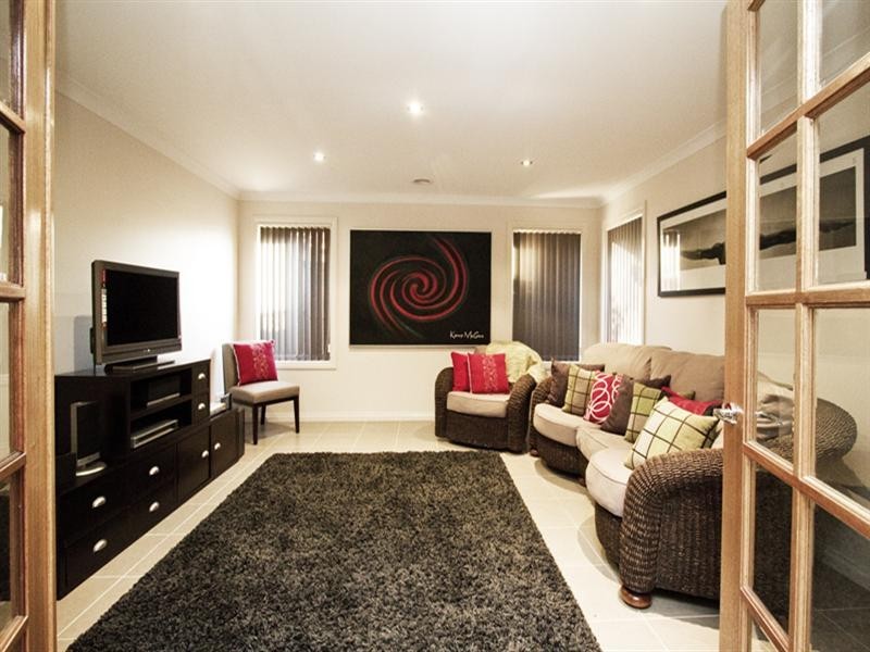 1 Coolong Terrace, Doreen VIC 3754