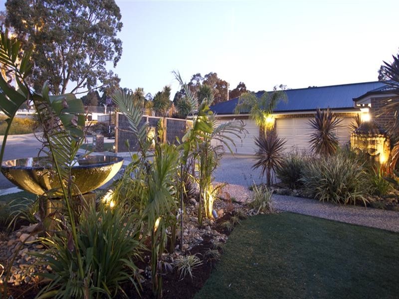 1 Coolong Terrace, Doreen VIC 3754