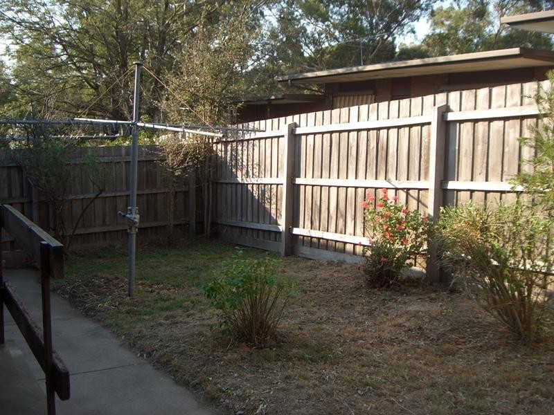 1/3 Sherbourne Road, Greensborough VIC 3088