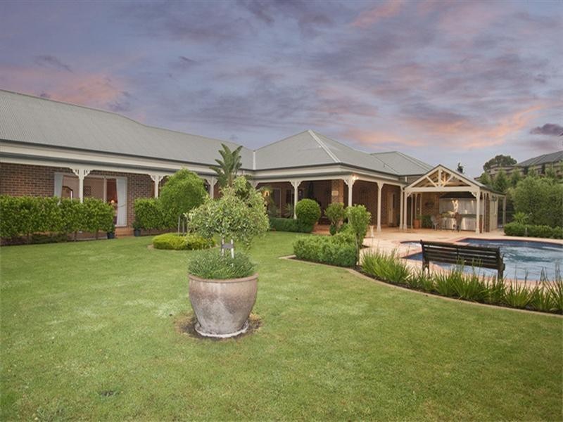 4 Redbox Court, Yarrambat VIC 3091 the real estate agency Withdrawn