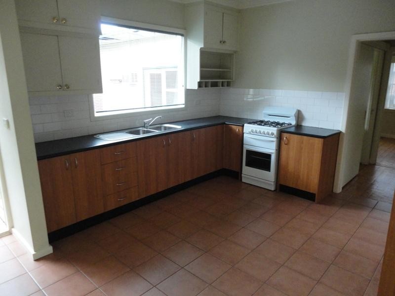 1/22 Beewar Street, Greensborough VIC 3088