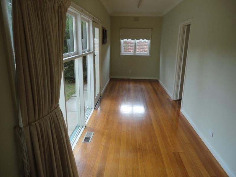 1/22 Beewar Street, Greensborough VIC 3088