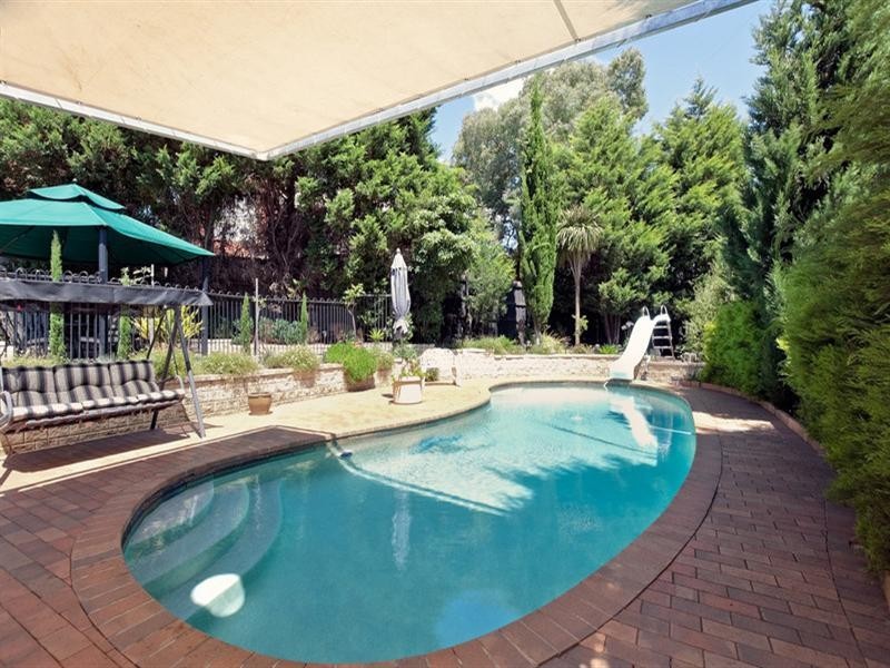 4 Nankin Close, Diamond Creek VIC 3089