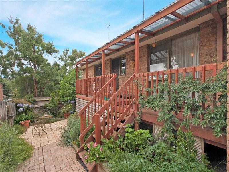 Unit 3, 2-4 Park West Road, Eltham VIC 3095