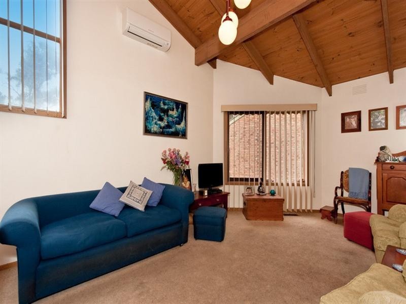 Unit 3, 2-4 Park West Road, Eltham VIC 3095