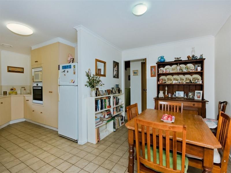 Unit 3, 2-4 Park West Road, Eltham VIC 3095