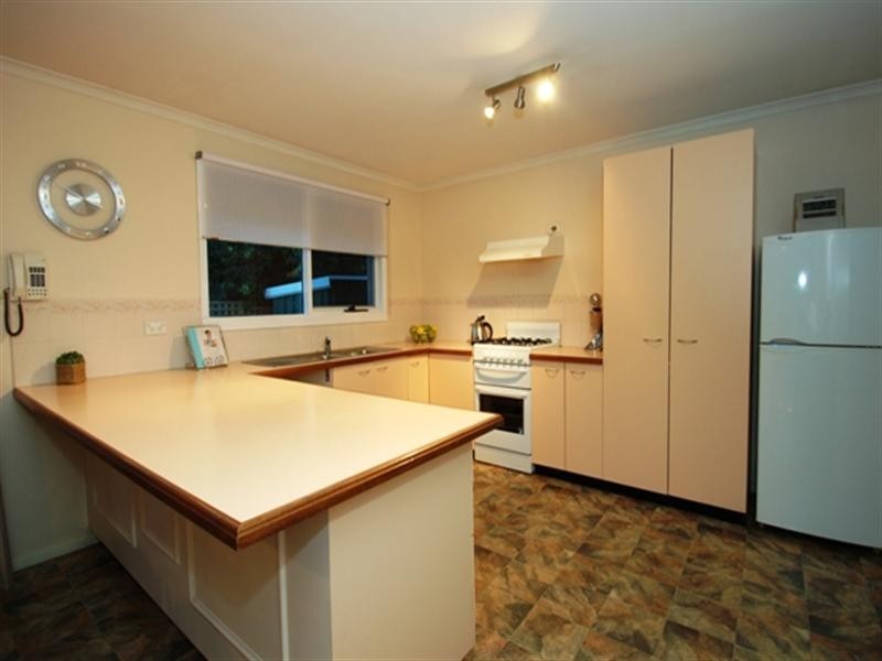 40 Calrossie Avenue, Montmorency VIC 3094