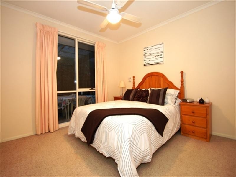 40 Calrossie Avenue, Montmorency VIC 3094