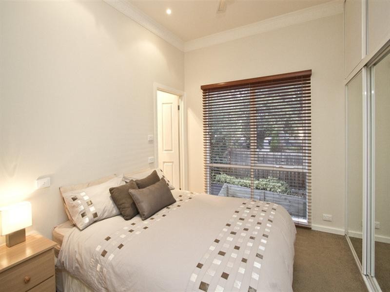 1/27 Alban Street, Montmorency VIC 3094