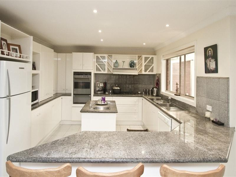 213 Broadhurst Avenue, Reservoir VIC 3073