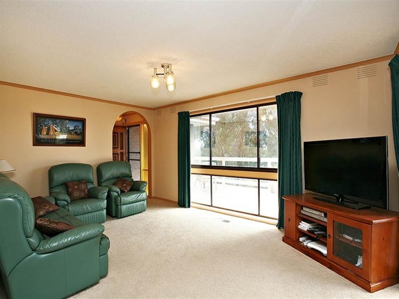 2 Beryl Close, Greensborough VIC 3088