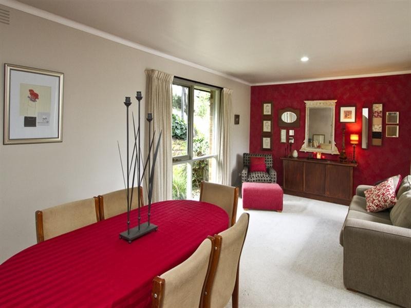 9 Kylie Place, Montmorency VIC 3094