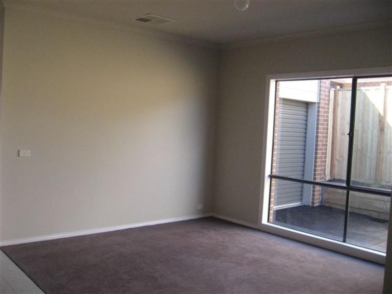 43 Eminence Boulevard, Doreen VIC 3754