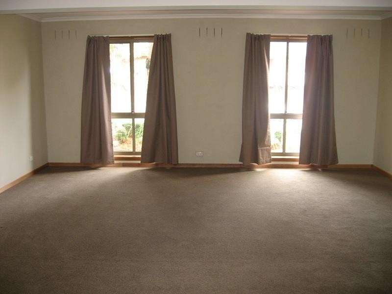 13 Civic Drive, Greensborough VIC 3088