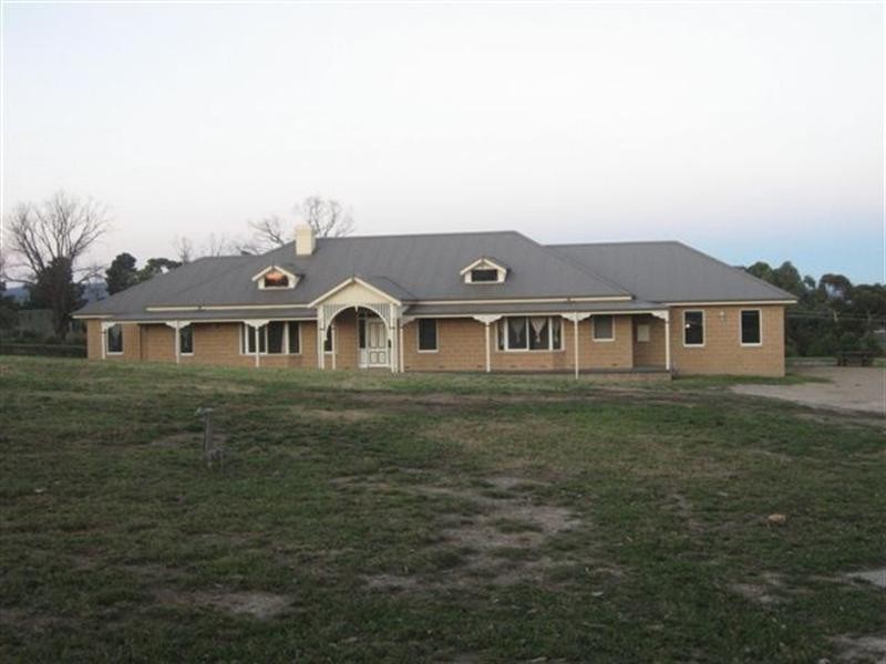 24-26 Laurimar Hill Drive, Doreen VIC 3754