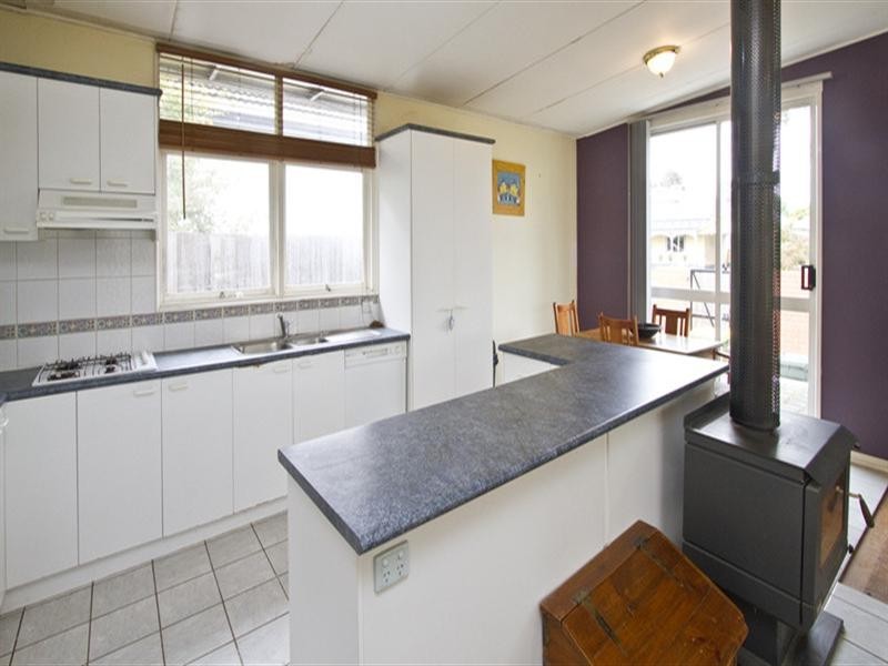 1 Beaumont Street, Watsonia VIC 3087