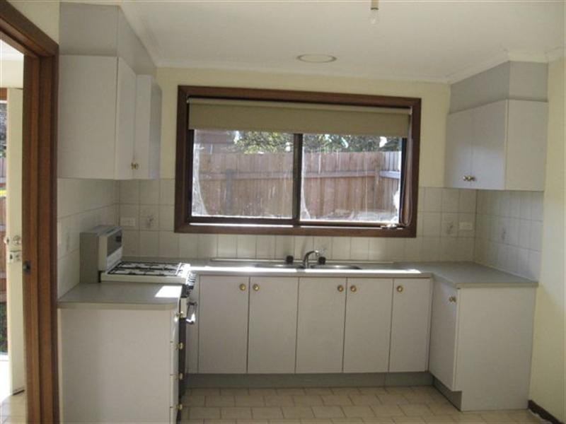 4/60 Purinuan Road, Reservoir VIC 3073