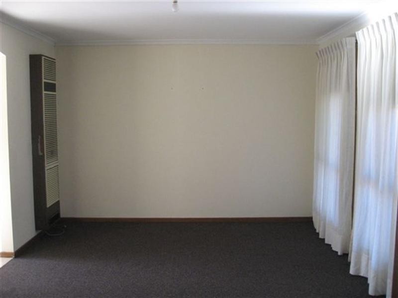 4/60 Purinuan Road, Reservoir VIC 3073