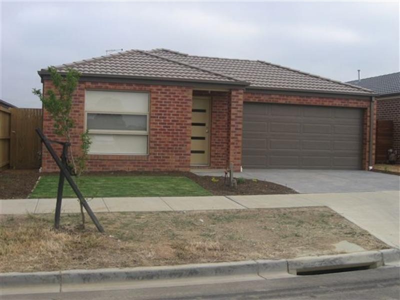 12 Gillow Grove, Doreen VIC 3754