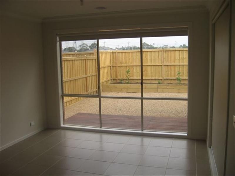 12 Gillow Grove, Doreen VIC 3754