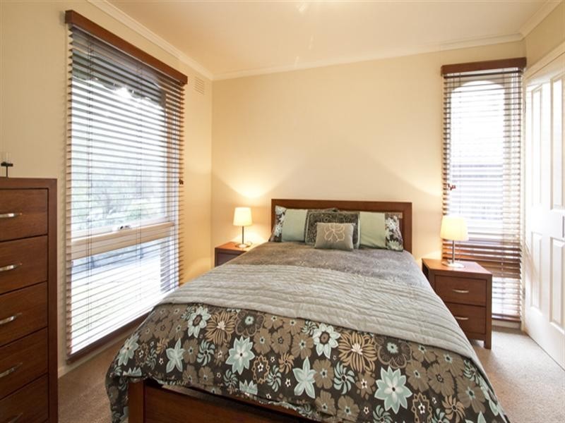 2 Carinya Road, Greensborough VIC 3088