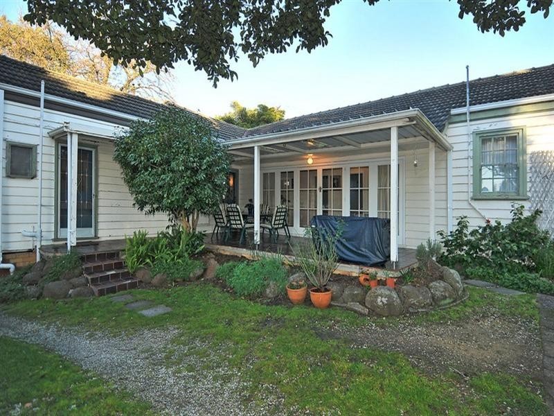 33 Adeline Street, Greensborough VIC 3088