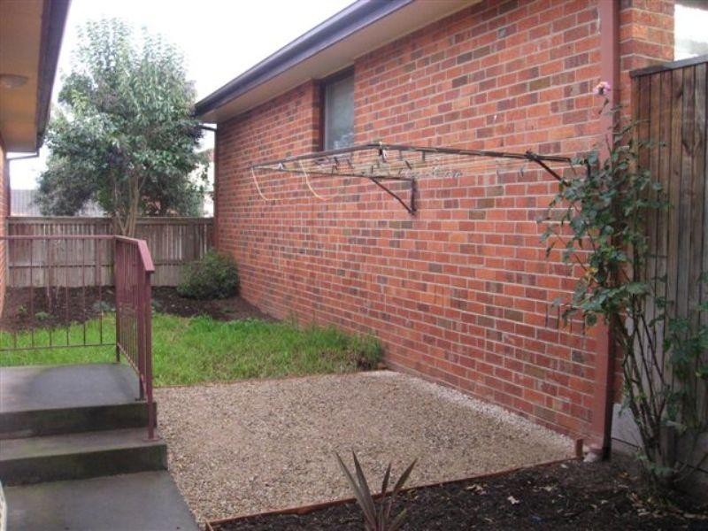 8/9-11 McDowell Street, Greensborough VIC 3088
