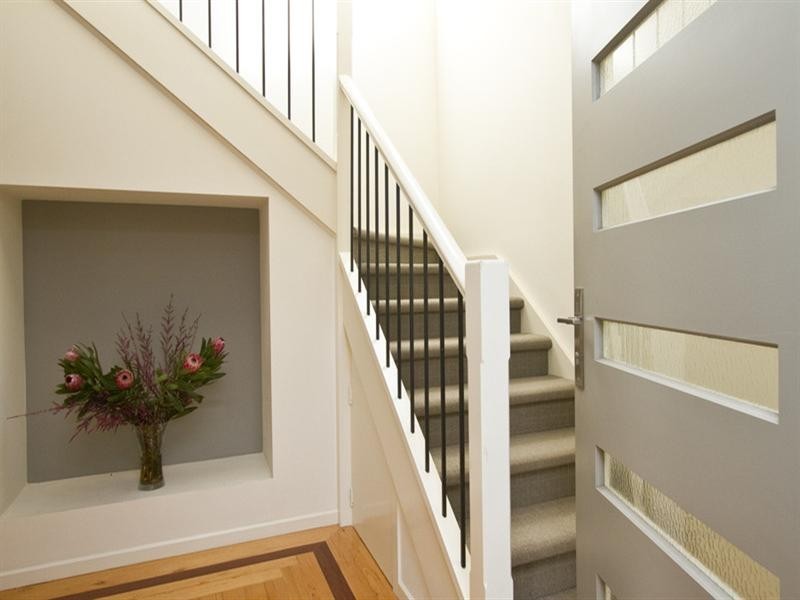 2/32 Sellars Street, Watsonia North VIC 3087