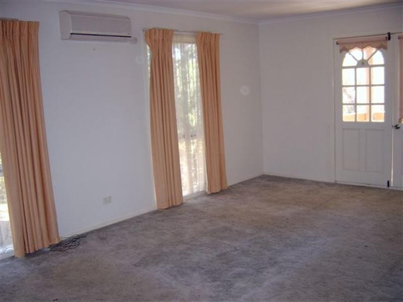 2 Spring Street, Greensborough VIC 3088