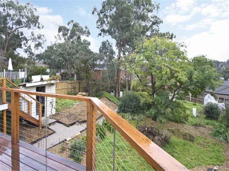 5 Riverview Road, Montmorency VIC 3094