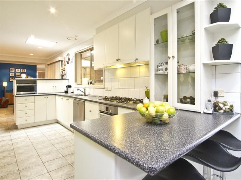 72 Garden Grove Drive, Mill Park VIC 3082