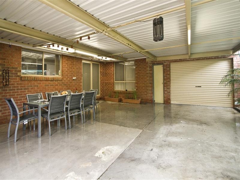 72 Garden Grove Drive, Mill Park VIC 3082