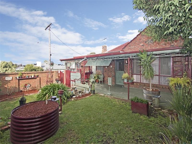 287 Grimshaw Street, Watsonia VIC 3087