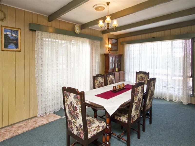 287 Grimshaw Street, Watsonia VIC 3087